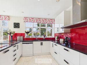 Photo 32- click for photo gallery